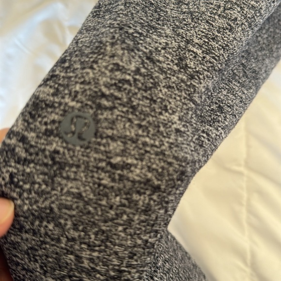 Lululemon Engineered Warmth Jogger SMALL - Picture 2 of 3